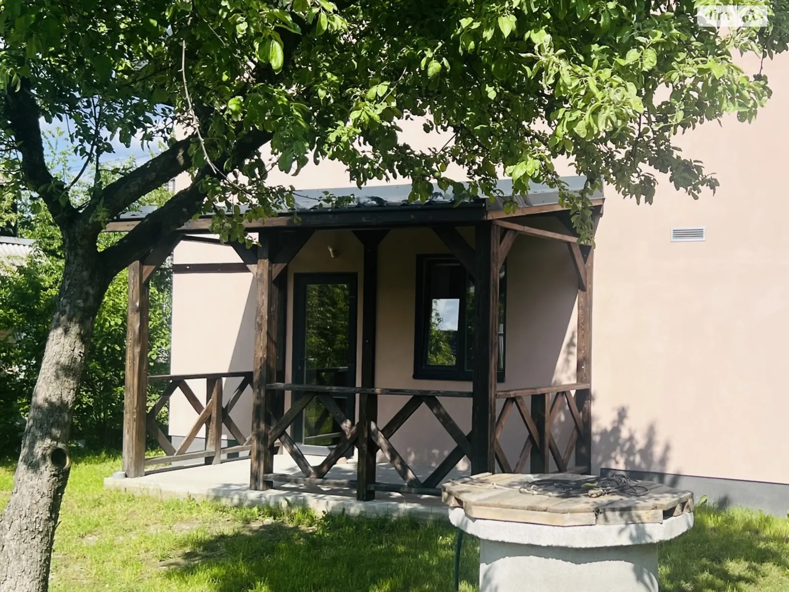 Продается дом на 2 этажа 103 кв. м с беседкой, цена: 55000 $ - фото 1