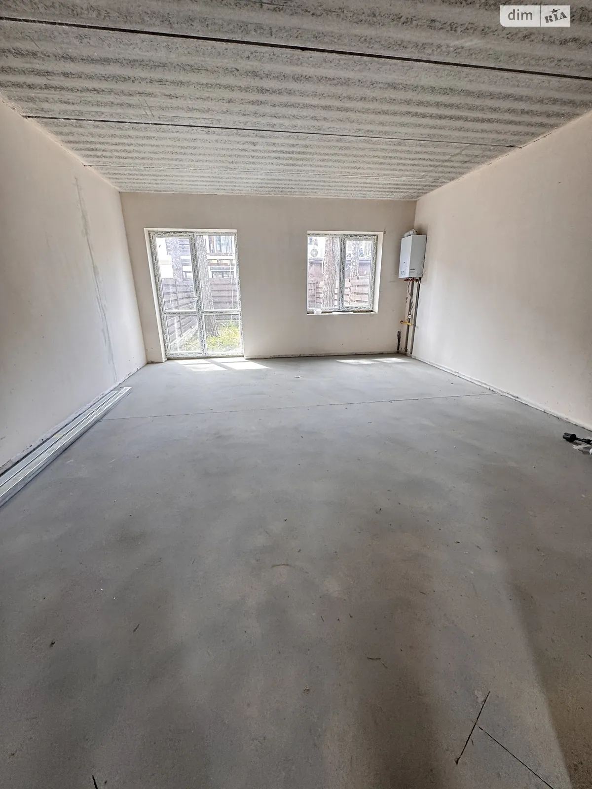 Продается дом на 2 этажа 97 кв. м с камином, цена: 78000 $ - фото 1