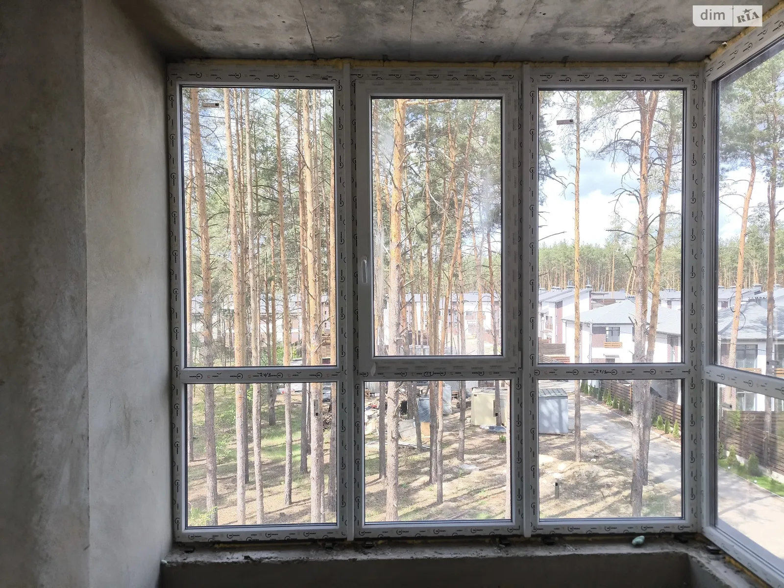 Продається 2-кімнатна квартира 63 кв. м у Гостомелі, вул. Соборна, 1 - фото 1
