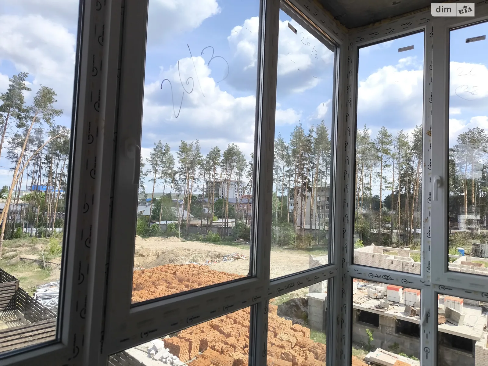 Продається 2-кімнатна квартира 56.65 кв. м у Гостомелі, вул. Соборна, 1 - фото 1