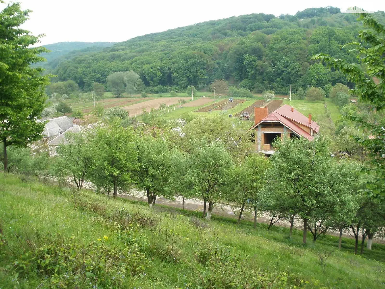 Продається будинок 2 поверховий 300 кв. м з ділянкою, цена: 100000 € - фото 1