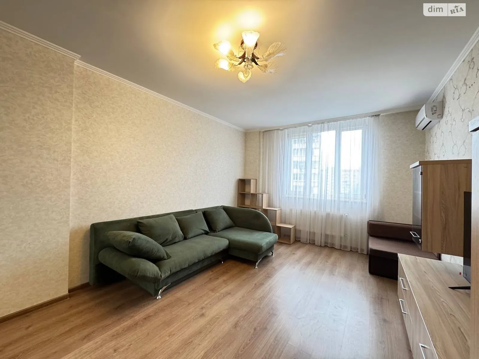 Продається 1-кімнатна квартира 47 кв. м у Вишневому, вул. Вітянська, 2Б - фото 1