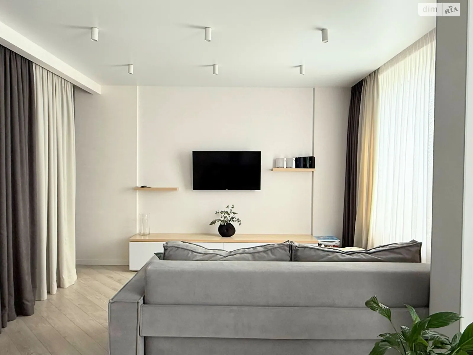 Продается 1-комнатная квартира 41.7 кв. м в Хмельницком, ул. Свободы, 20/3 - фото 1