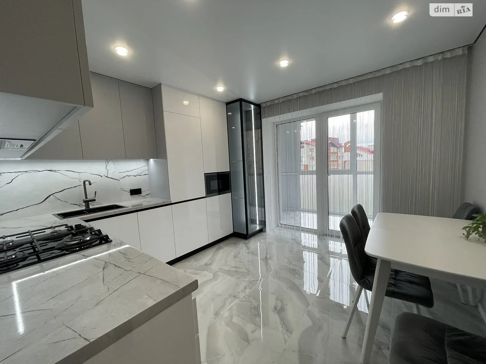 3-кімнатна квартира 88 кв. м у Тернополі, цена: 98800 $ - фото 1