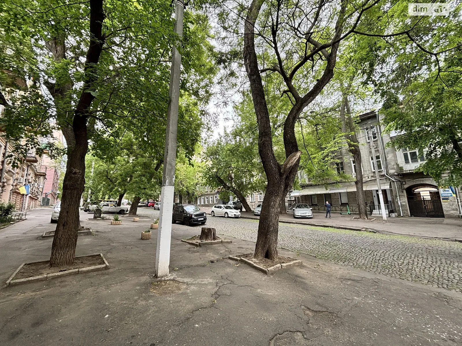 Продается 3-комнатная квартира 67 кв. м в Одессе, ул. Коблевская - фото 1