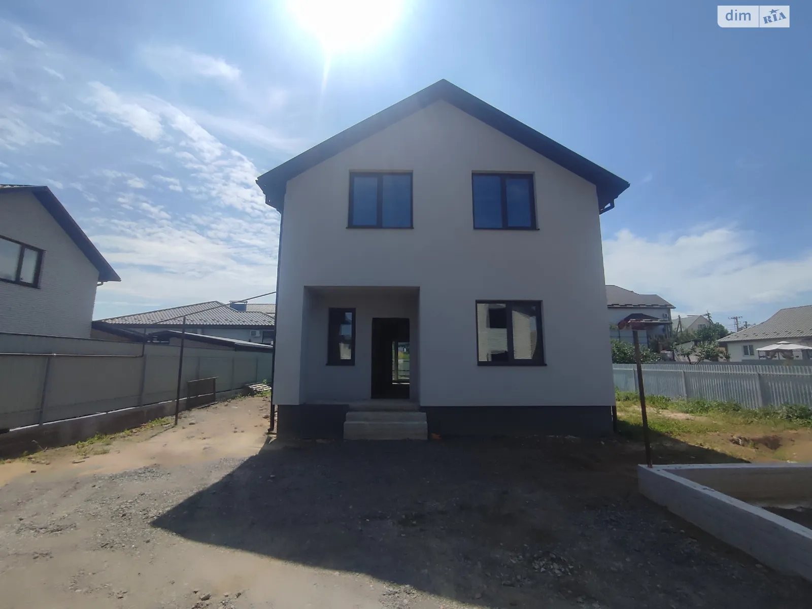 Продается дом на 2 этажа 120 кв. м с мебелью, цена: 92000 $ - фото 1