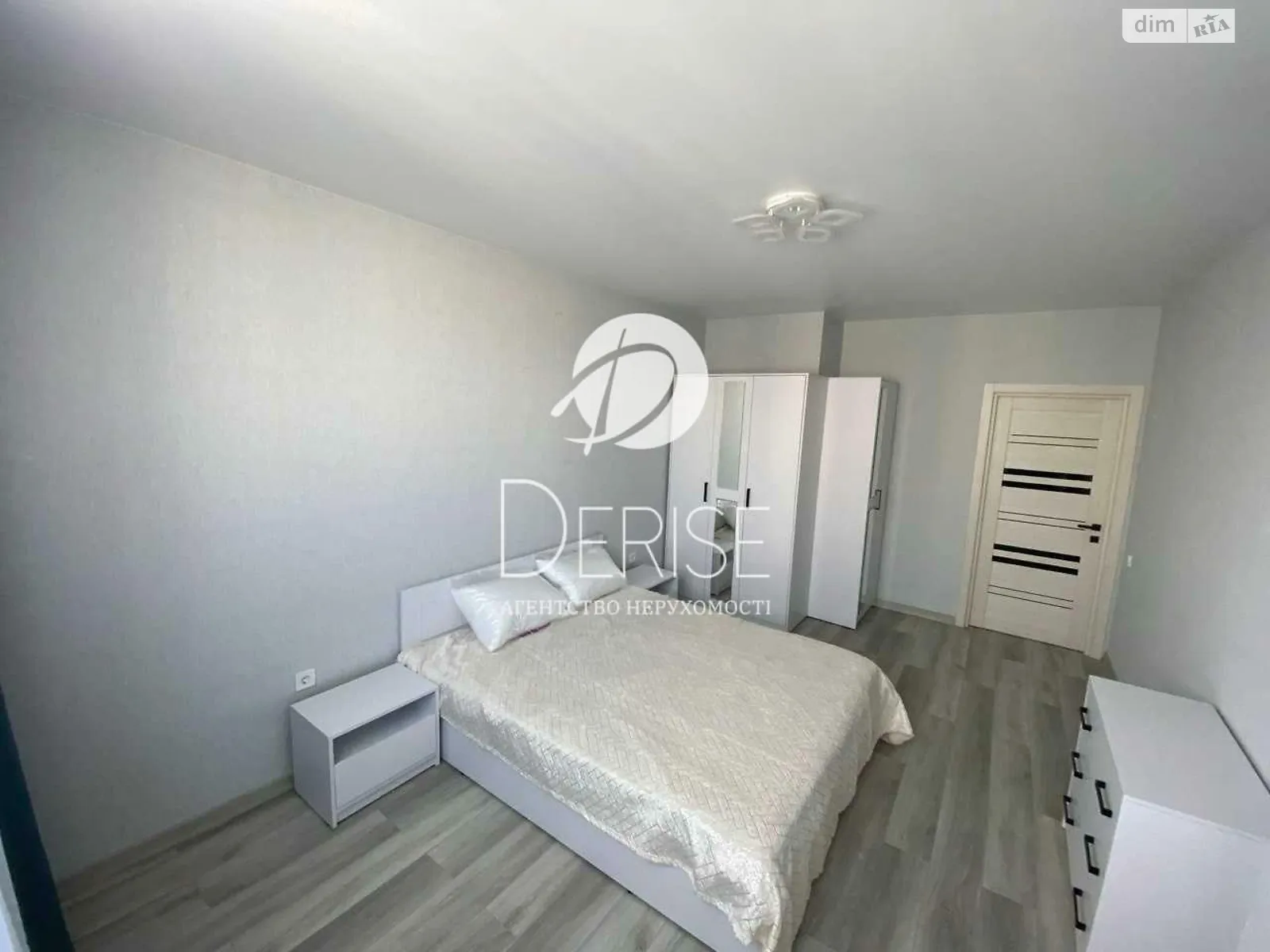 Продается 1-комнатная квартира 53 кв. м в Киеве, пер. Балтийский, 3А - фото 1