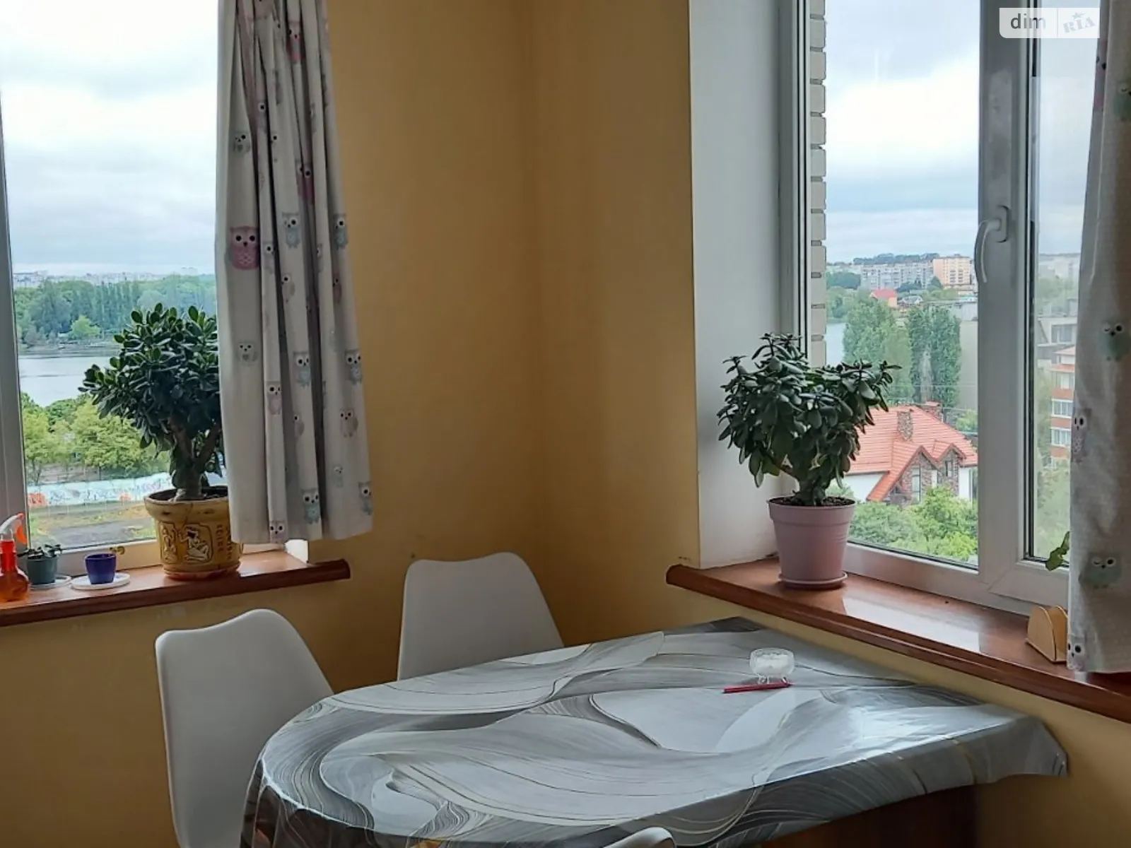 Продается 2-комнатная квартира 75.2 кв. м в Хмельницком, ул. Заречанская - фото 1