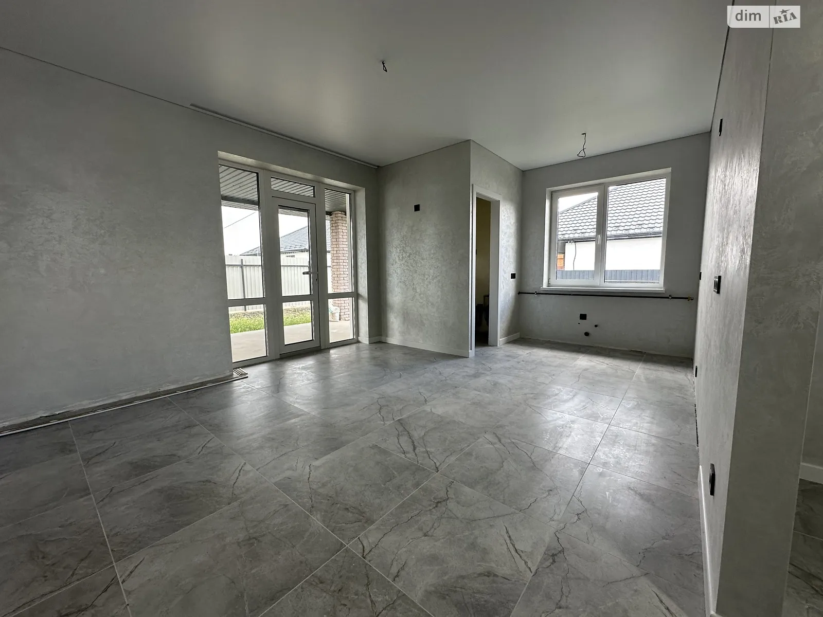 Продается одноэтажный дом 120 кв. м с камином, цена: 135000 $ - фото 1