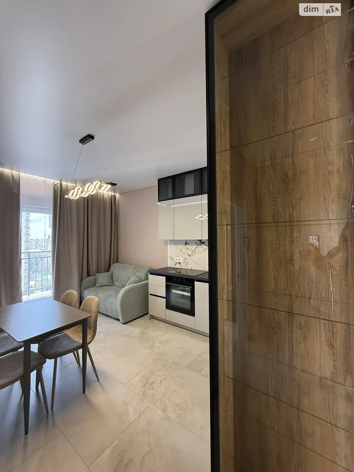 Продается 1-комнатная квартира 43 кв. м в Одессе, ул. Краснова, 3 корпус 63 - фото 1
