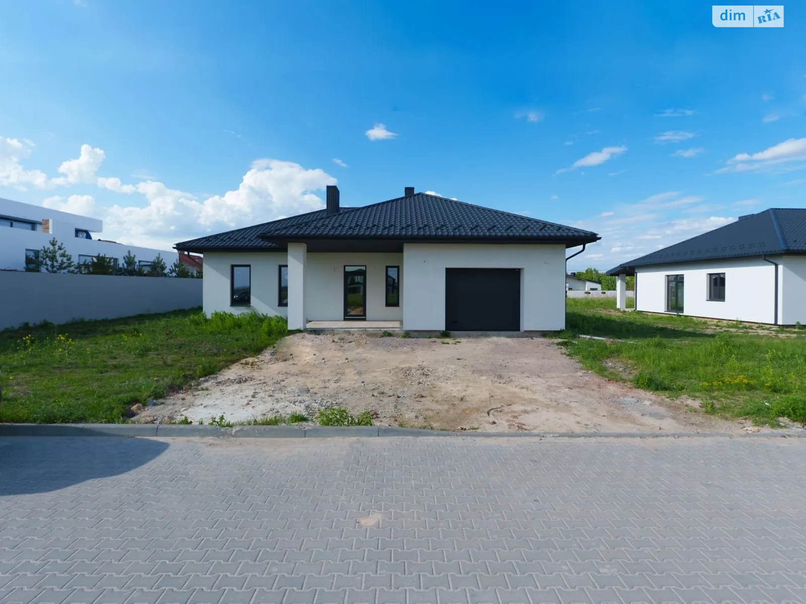 Продається одноповерховий будинок 170 кв. м з балконом, цена: 150000 $ - фото 1