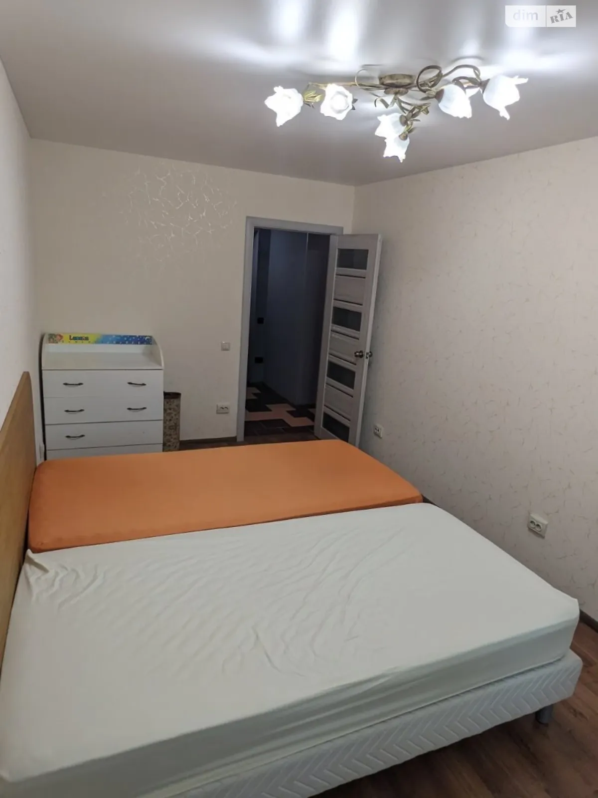 Здається в оренду 1-кімнатна квартира 42 кв. м у Києві, вул. Драгоманова, 15А - фото 1