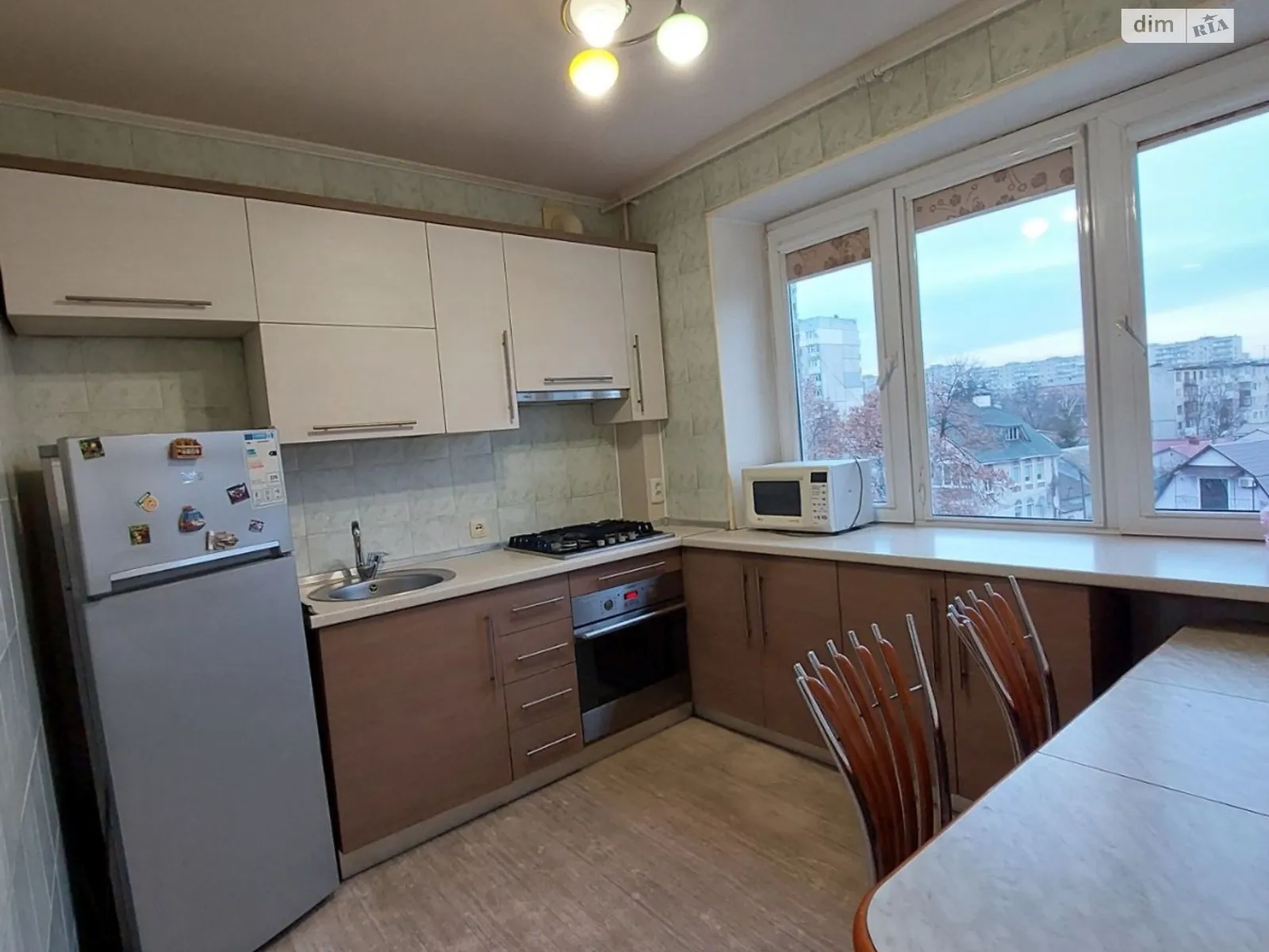 Продается 2-комнатная квартира 52 кв. м в Белой Церкви, ул. Олеся Гончара, 2 - фото 1