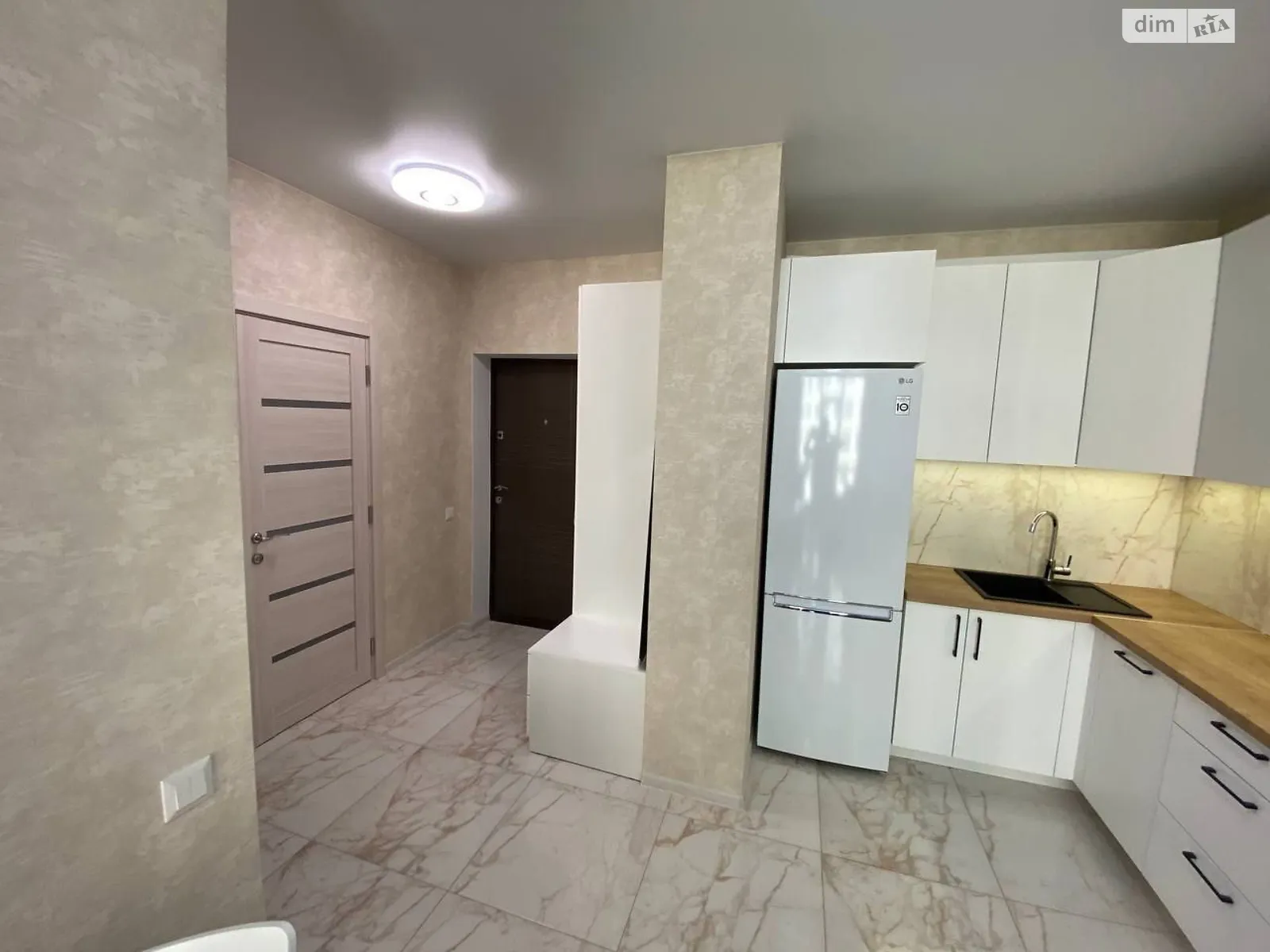 Сдается в аренду 1-комнатная квартира 40 кв. м в Киеве, цена: 21000 грн - фото 1
