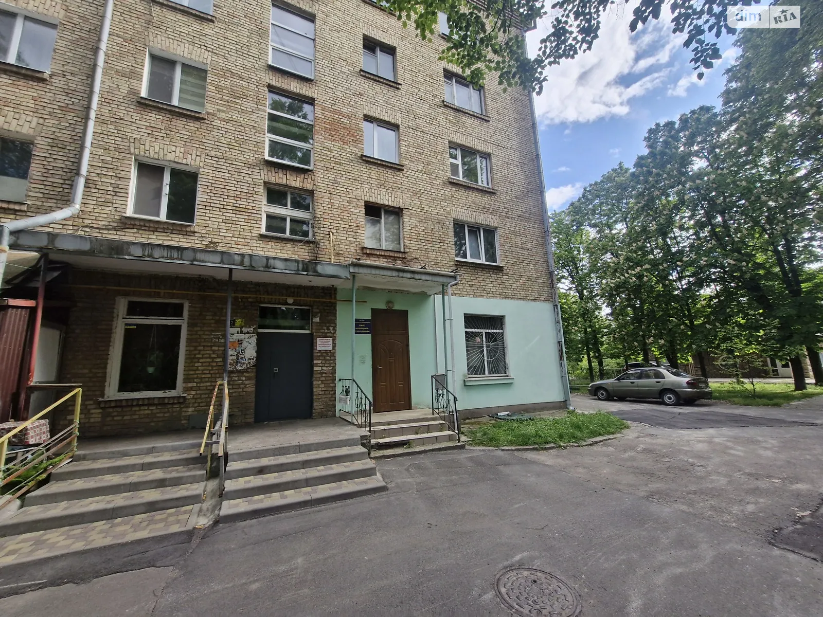 Продается 2-комнатная квартира 40 кв. м в Броварах, ул. Горького, 3 - фото 1