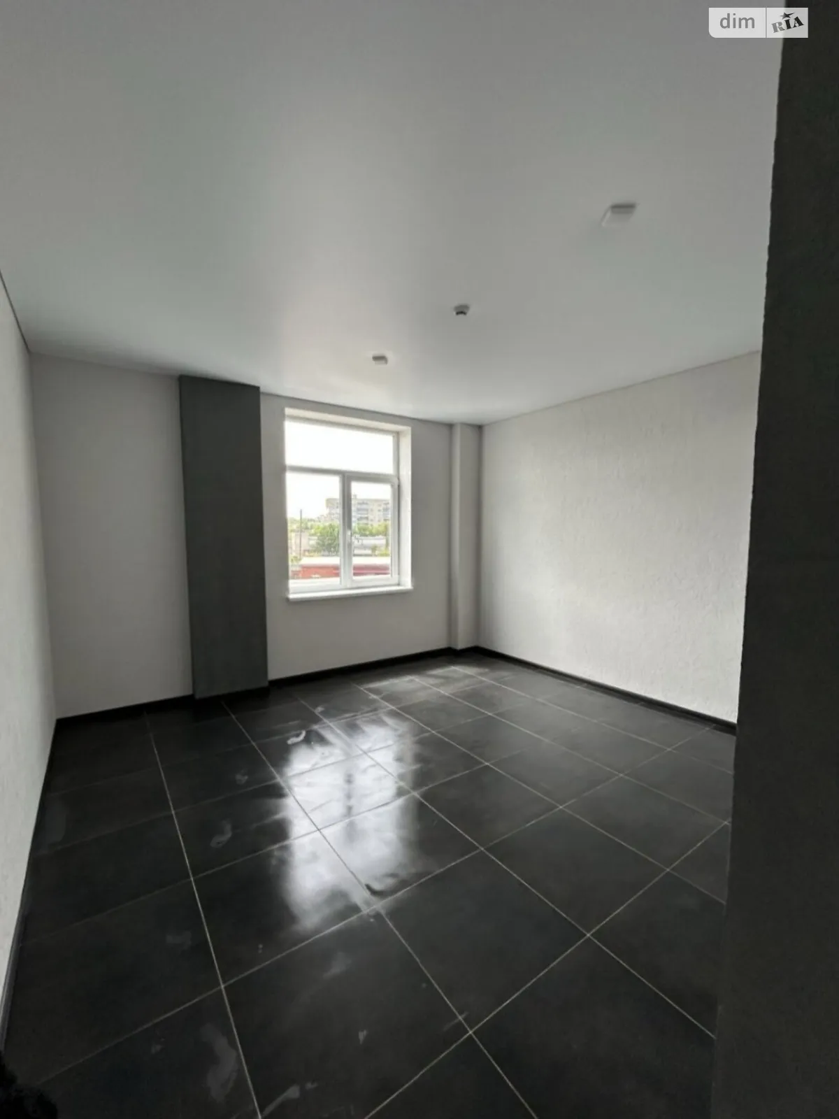 Сдается в аренду офис 20.5 кв. м в бизнес-центре, цена: 5000 грн - фото 1