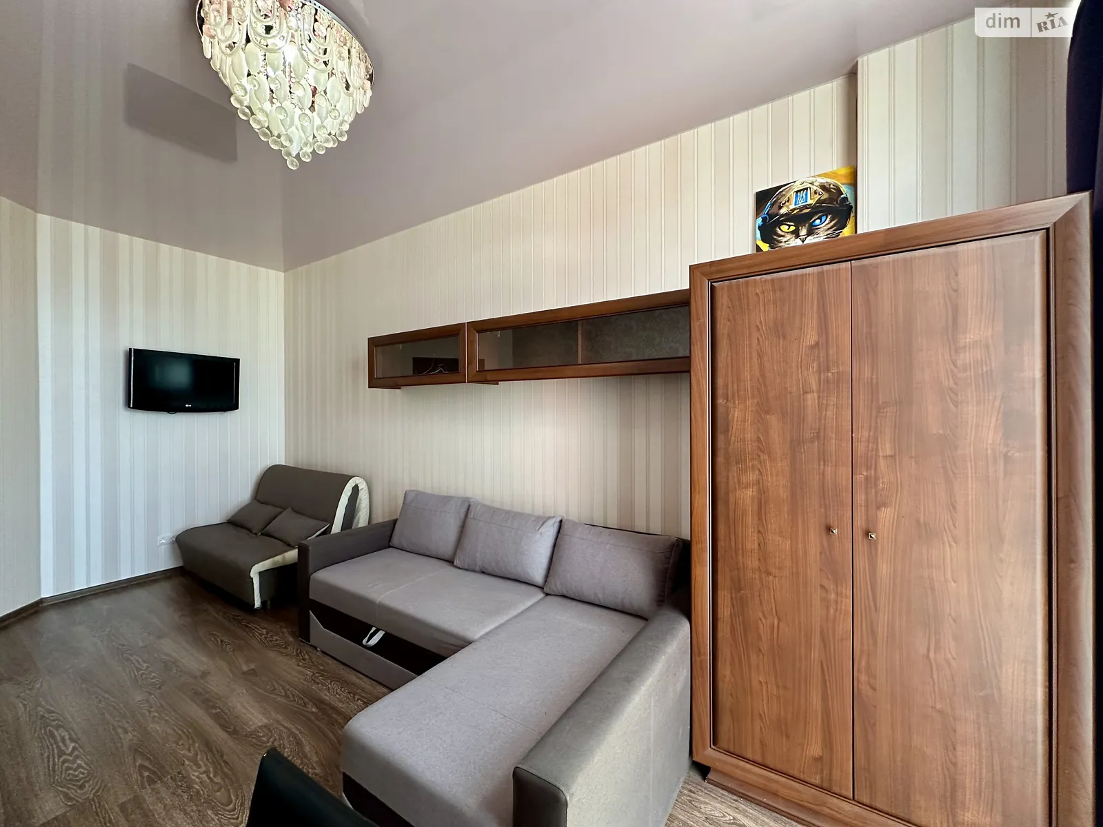 Продается 1-комнатная квартира 40 кв. м в Одессе, ул. Жемчужная - фото 1