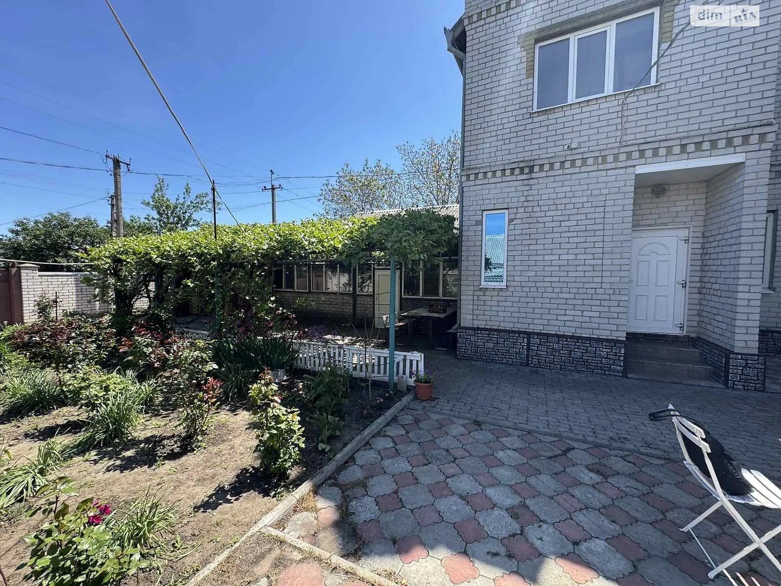 Продается дом на 2 этажа 210.6 кв. м с верандой, цена: 90000 $ - фото 1