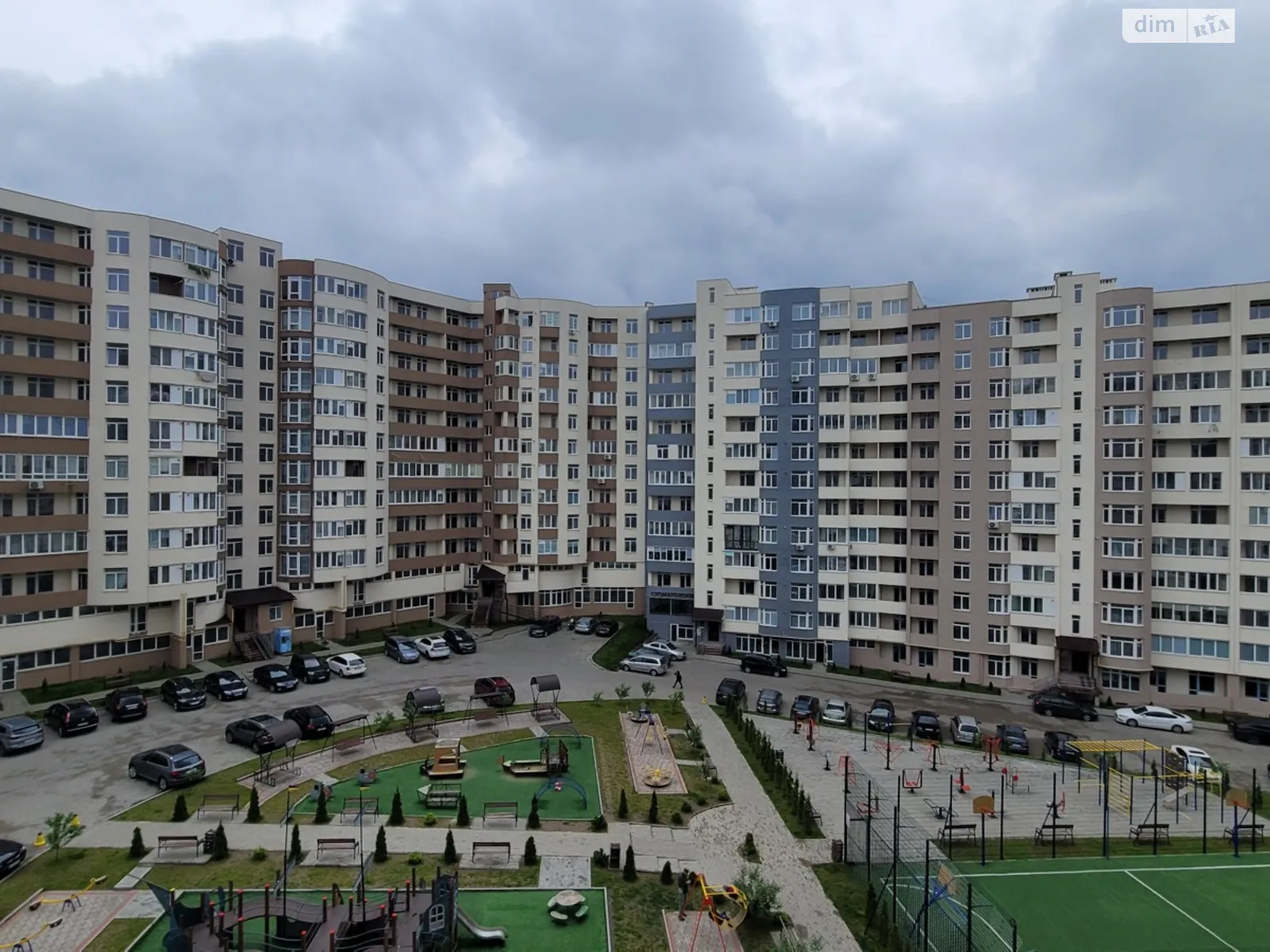 2-кімнатна квартира 81.1 кв. м у Тернополі, вул. Київська - фото 1