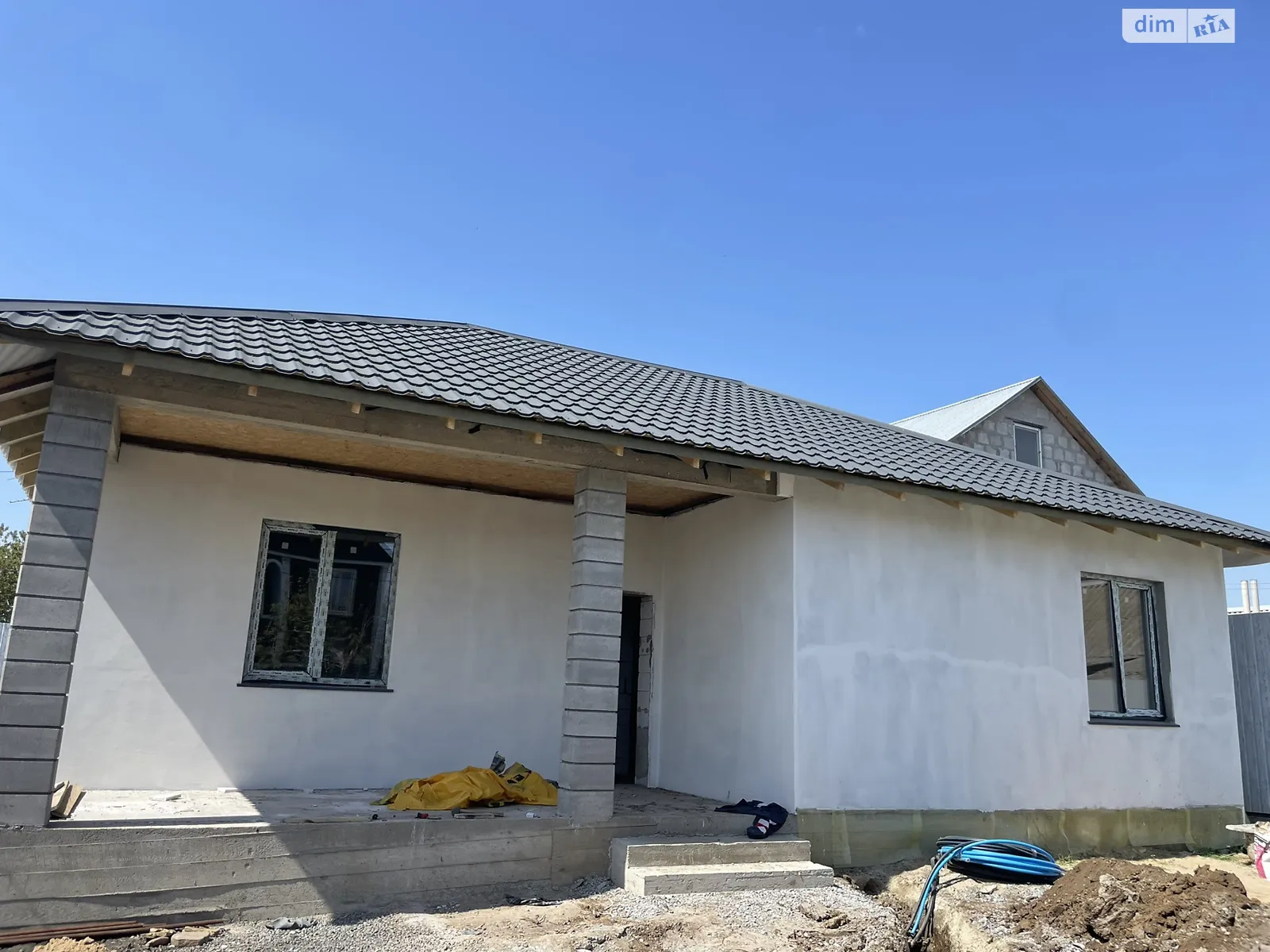 Продається одноповерховий будинок 96 кв. м з гаражем, цена: 55000 $ - фото 1