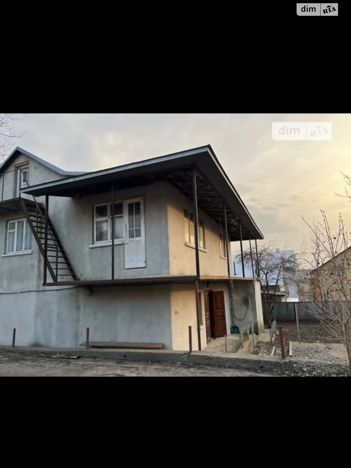 Продается дом на 2 этажа 180 кв. м с гаражом, цена: 100000 $ - фото 1