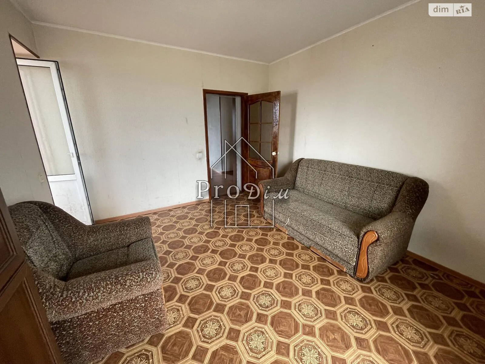 Продается 2-комнатная квартира 68.2 кв. м в Глевахе, ул. Вокзальная, 45 - фото 1