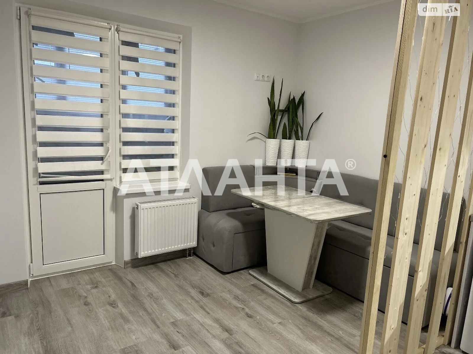 Продається 1-кімнатна квартира 40 кв. м у Новосілках, вул. Приміська - фото 1