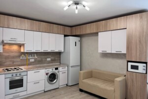 Продажа квартиры, Ивано-Франковск, р‑н. Центр, Андрея Мельника улица, дом 10
