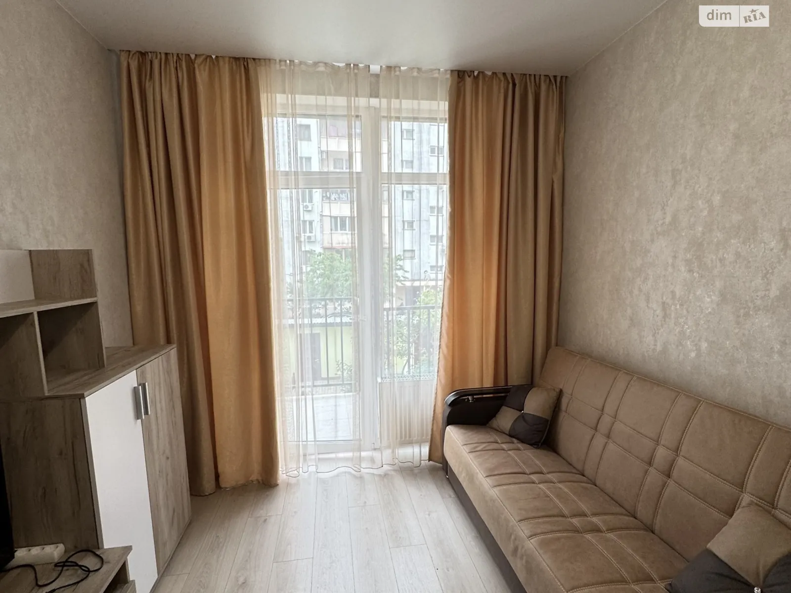 Продається 1-кімнатна квартира 41 кв. м у Одесі, вул. Педагогічна - фото 1