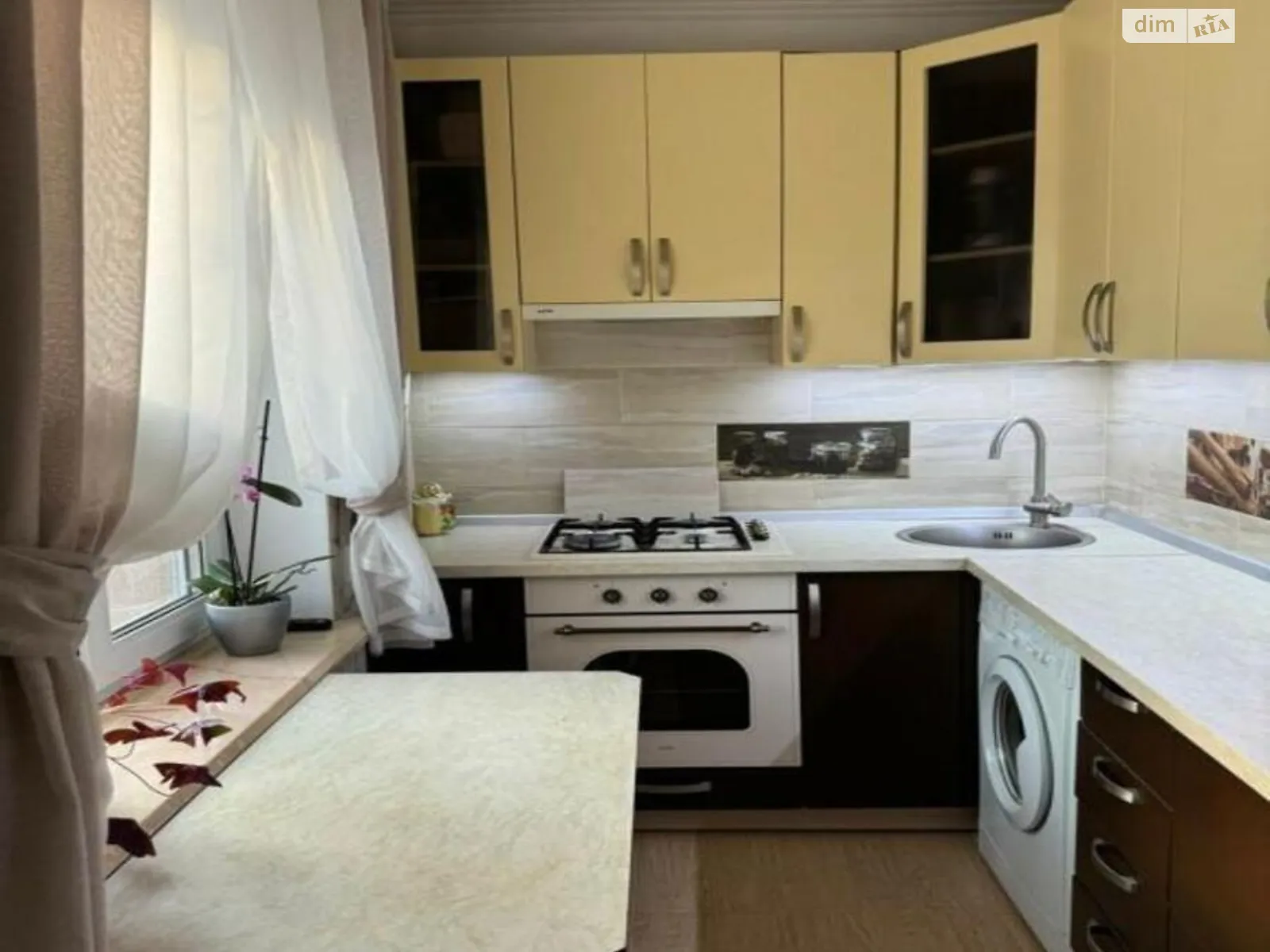 Продается 2-комнатная квартира 44 кв. м в Киеве, ул. Деревлянская(Якира), 20А - фото 1