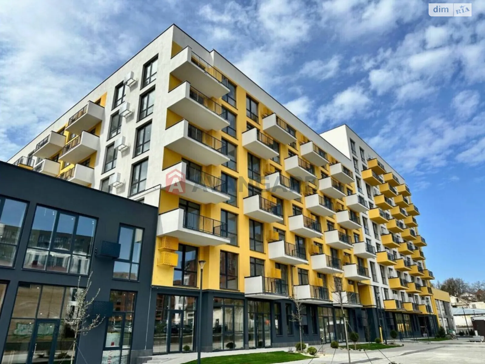 Продається 1-кімнатна квартира 52 кв. м у Львові, вул. Володимира Навроцького, 4 - фото 1