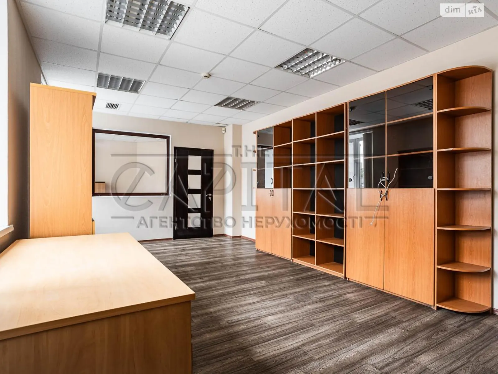Продается офис 900 кв. м в бизнес-центре, цена: 990000 $ - фото 1