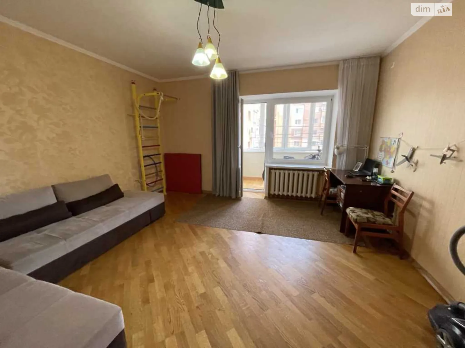 Продается 2-комнатная квартира 69.3 кв. м в Полтаве, ул. Уютная, 15 - фото 1