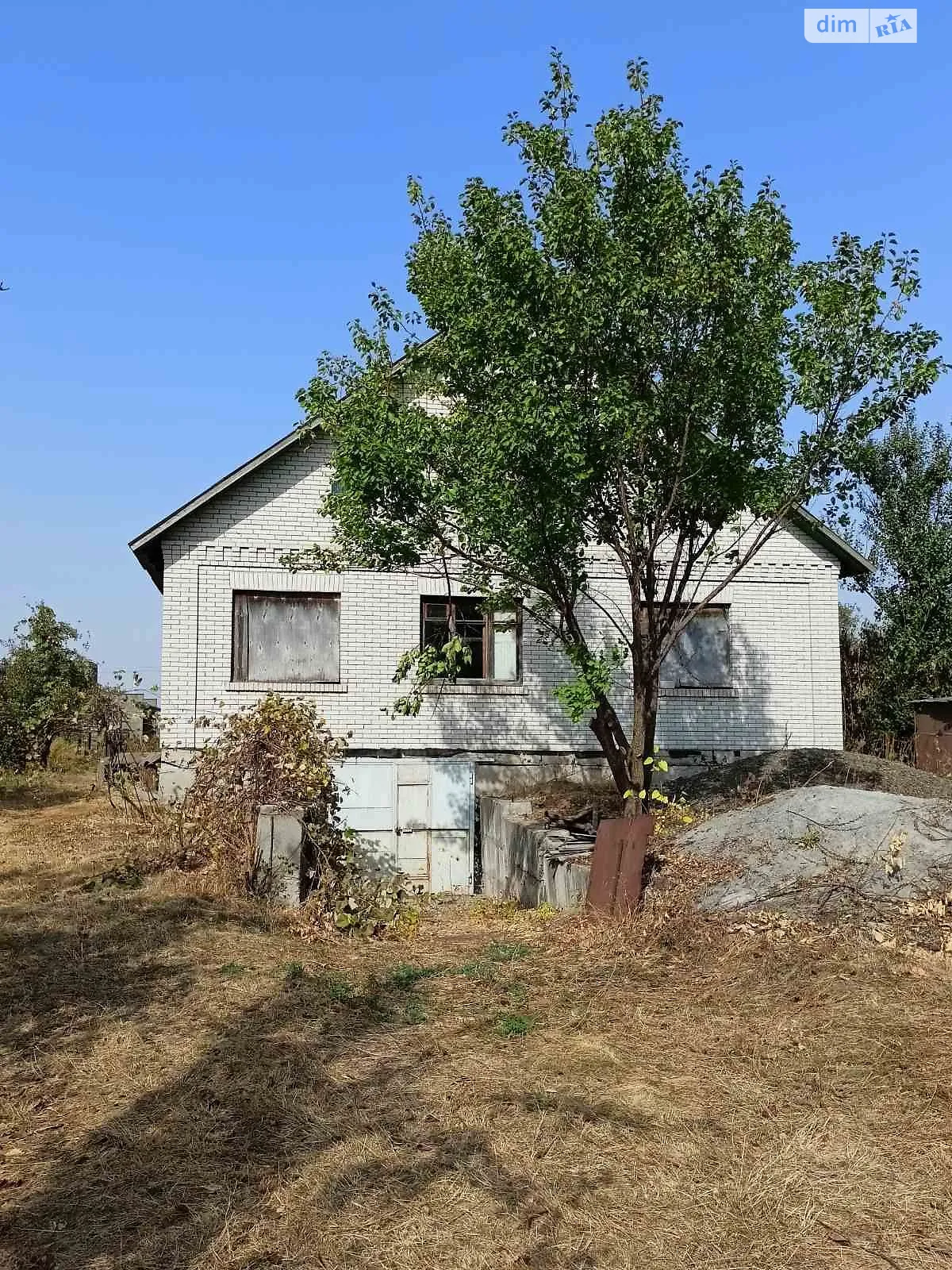Продается дом на 2 этажа 100 кв. м с гаражом, цена: 29000 $ - фото 1