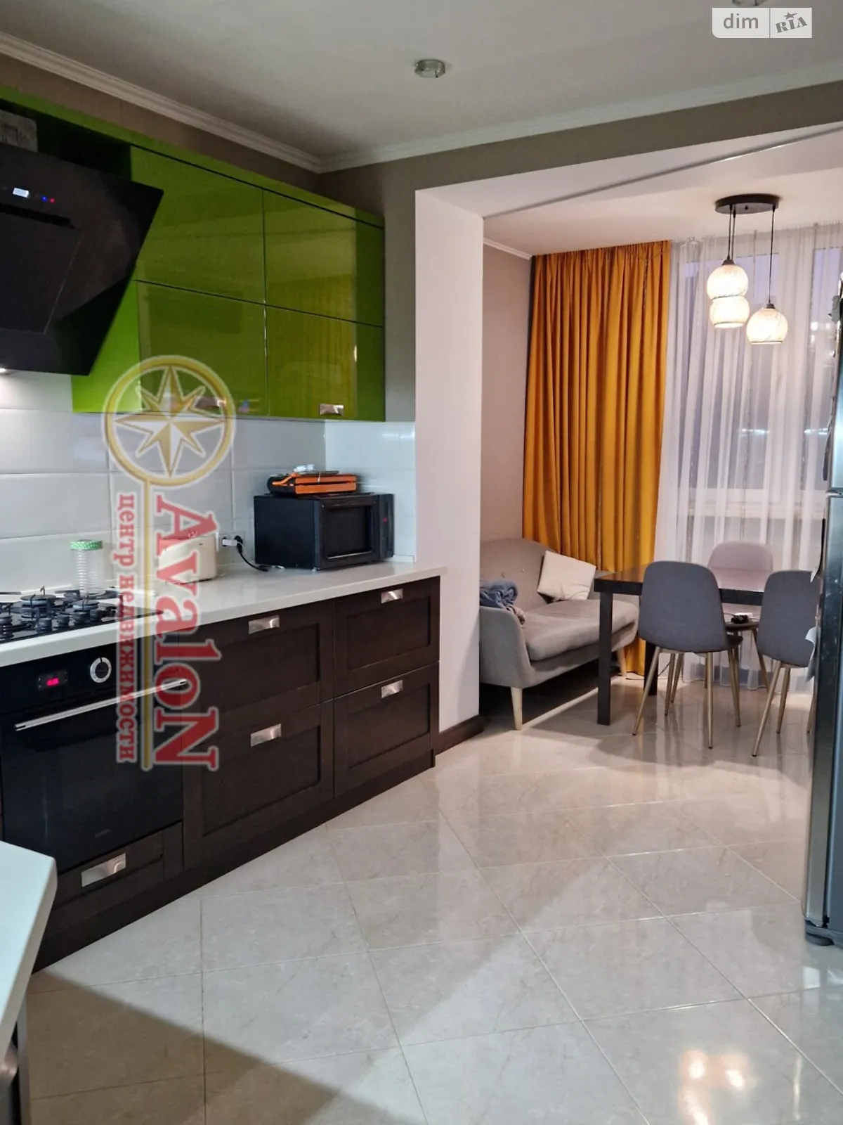 Продается 3-комнатная квартира 92 кв. м в Одессе, ул. Марсельская, 52 - фото 1