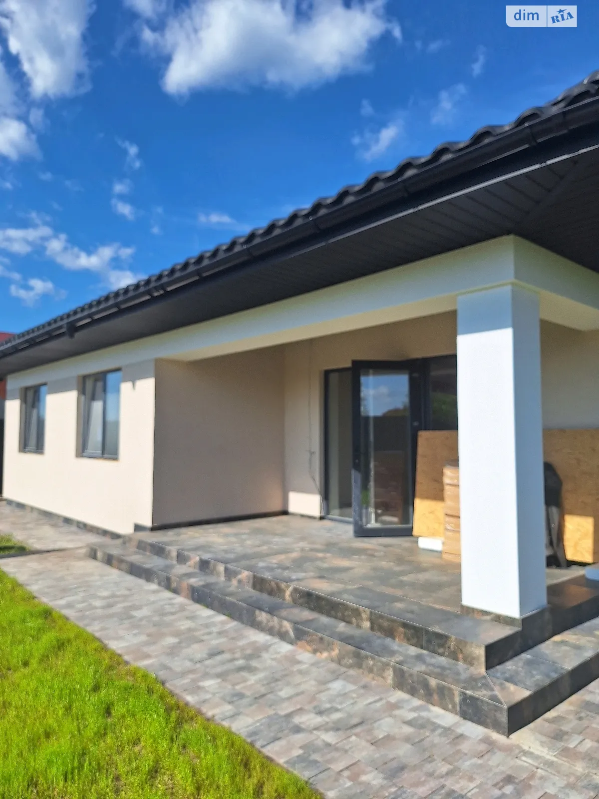 Продается одноэтажный дом 117 кв. м с камином, цена: 150000 $ - фото 1
