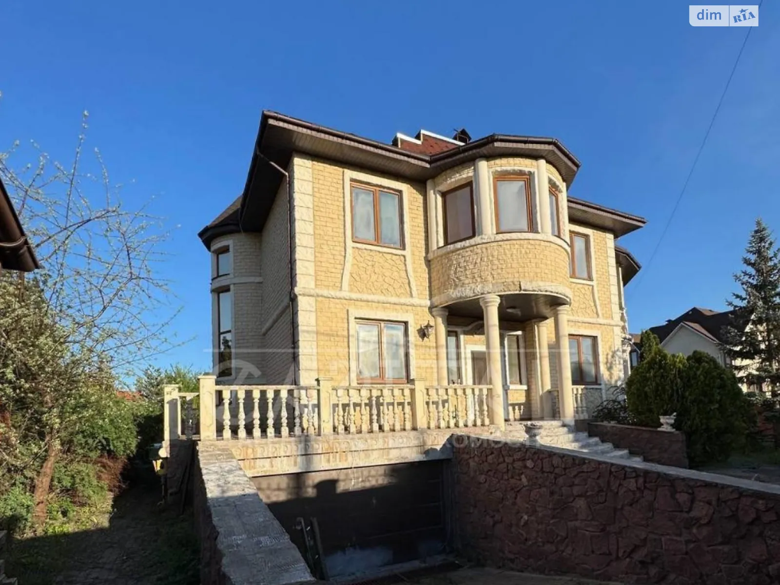 Продается дом на 3 этажа 416 кв. м с мебелью, цена: 260000 $ - фото 1