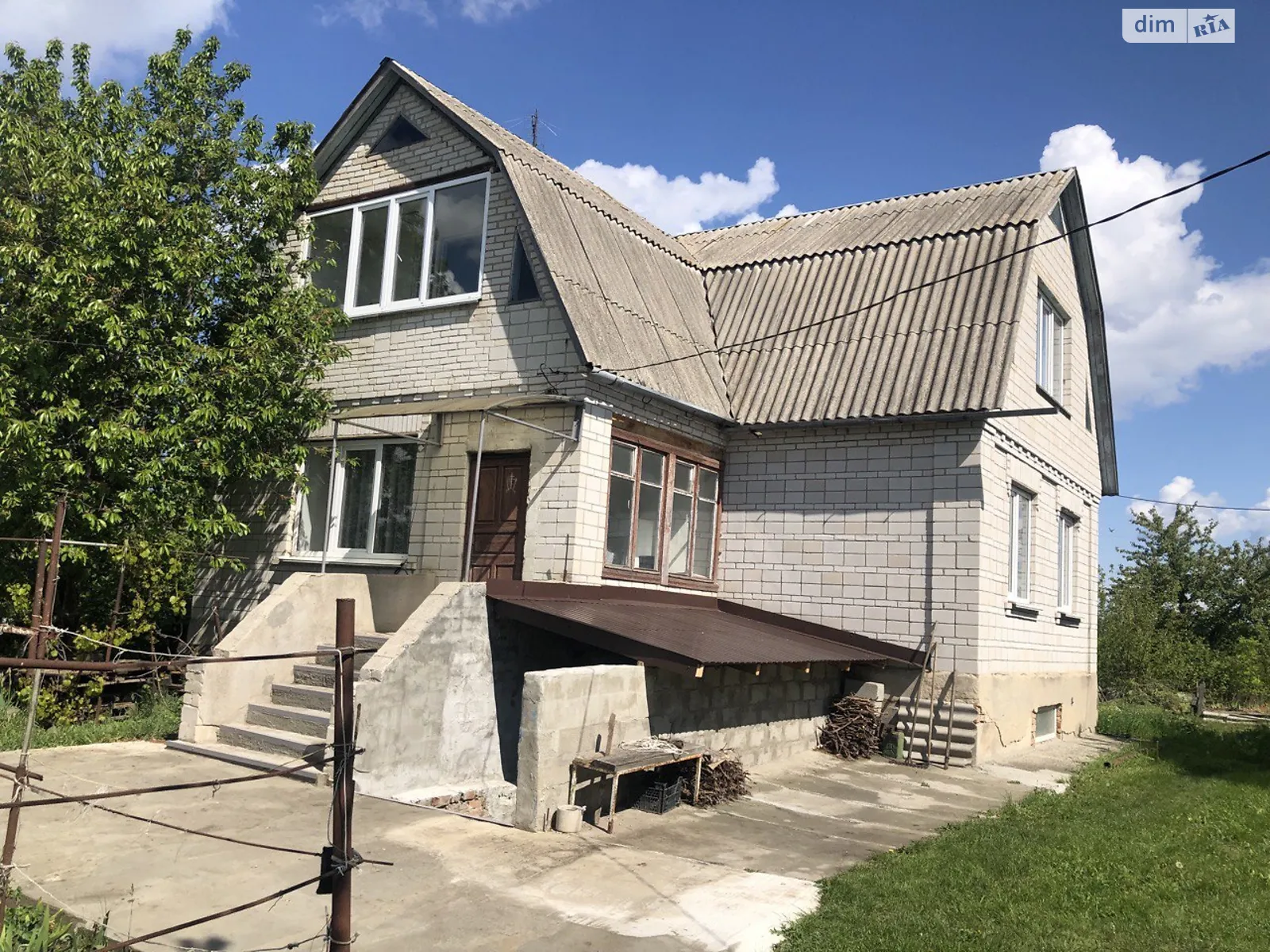 Продается дом на 2 этажа 164.5 кв. м с беседкой, цена: 60000 $ - фото 1