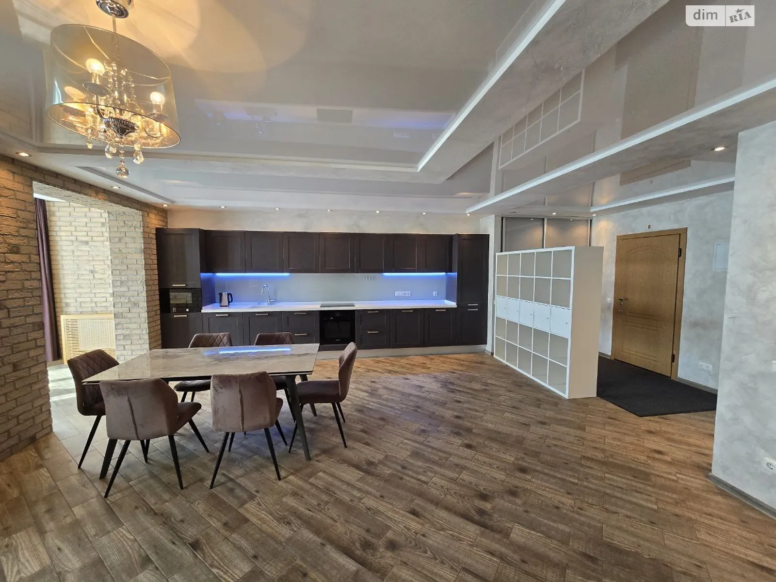 Продается 3-комнатная квартира 101 кв. м в Днепре, ул. Мандрыковская, 51Л - фото 1