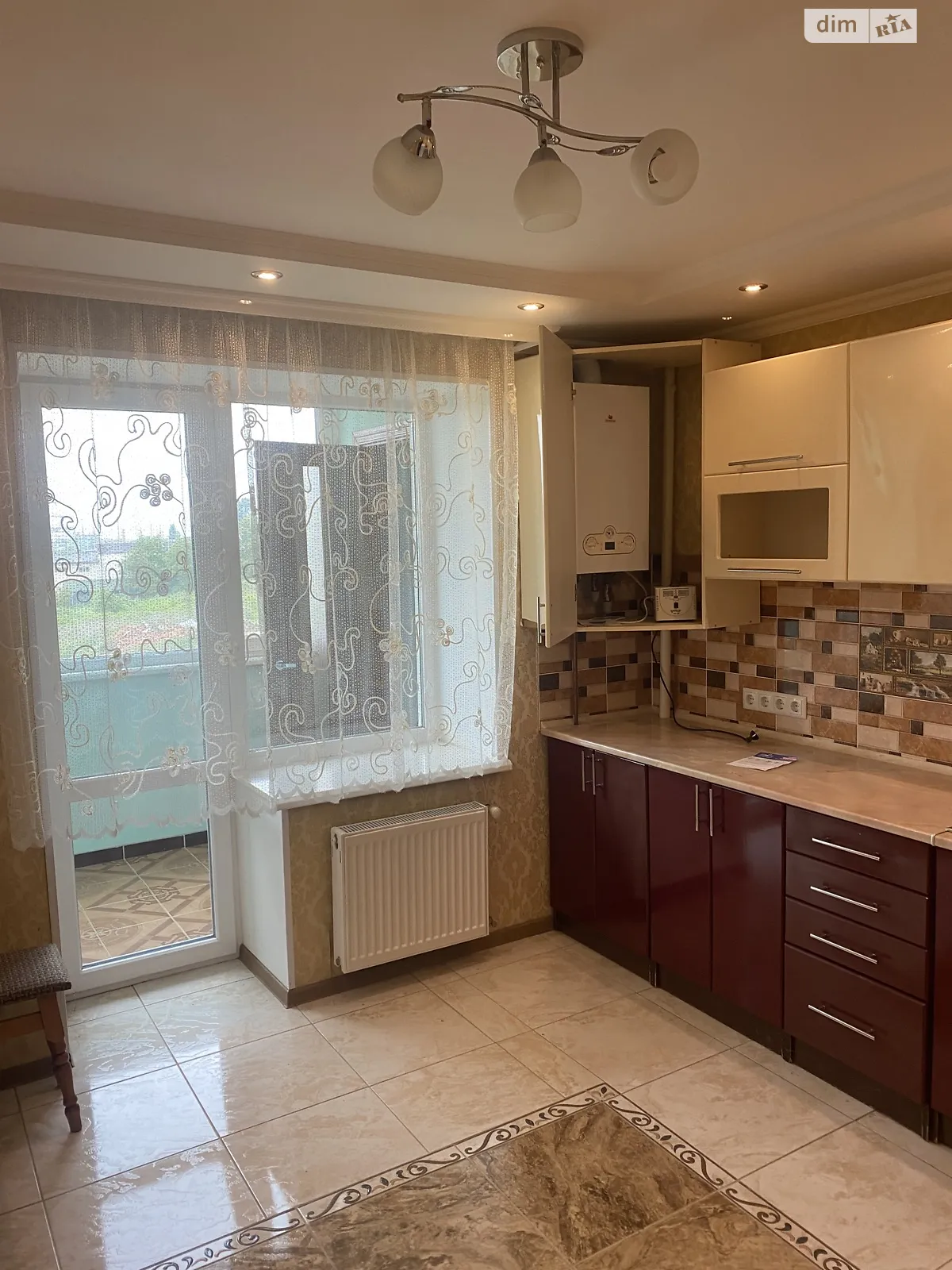 2-кімнатна квартира 65 кв. м у Тернополі, вул. Довженка Олександра, 22 - фото 1