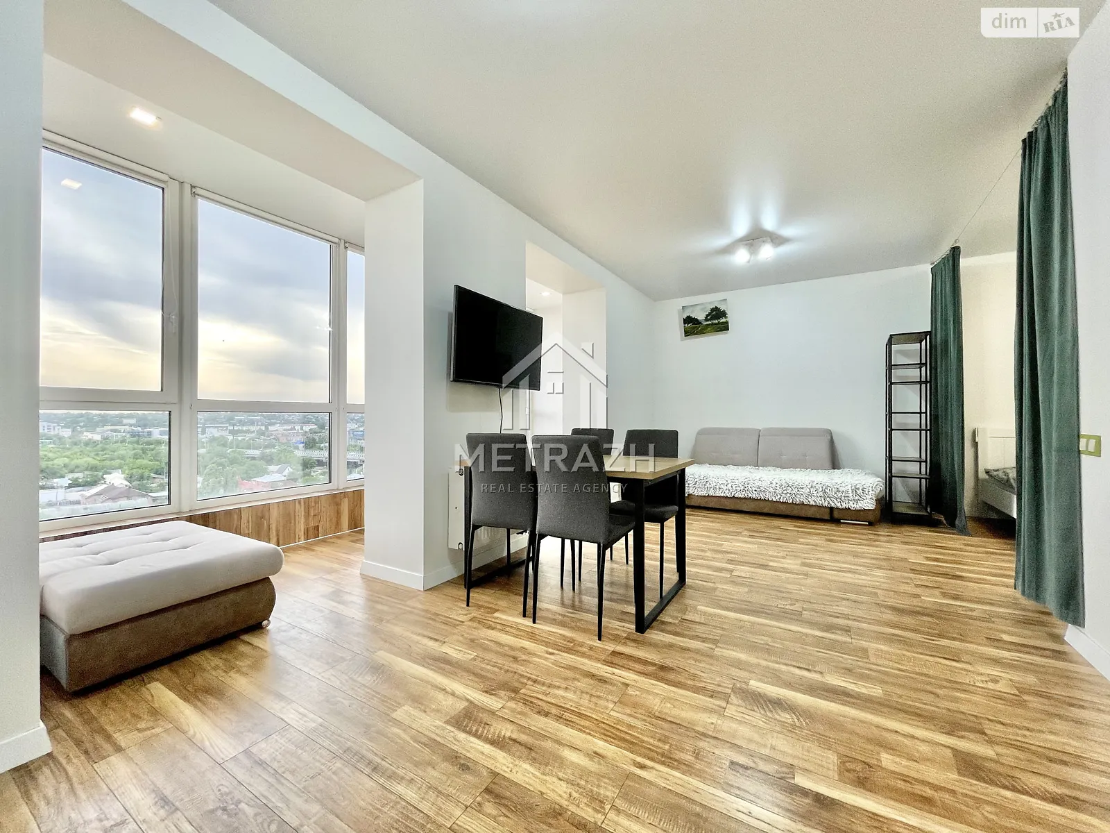 Продается 1-комнатная квартира 47 кв. м в Харькове, ул. Клочковская, 93 - фото 1