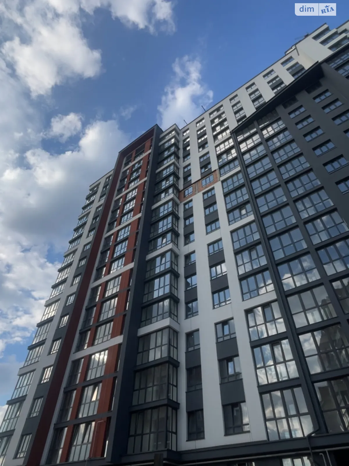 1-комнатная квартира 42 кв. м в Тернополе, ул. Полковника Данила Нечая, 25 - фото 1