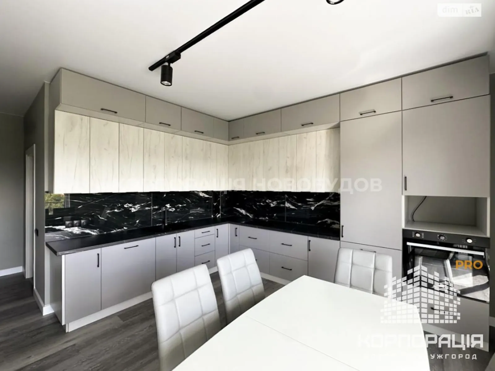 Продается 1-комнатная квартира 38.97 кв. м в Ужгороде, цена: 62800 $ - фото 1