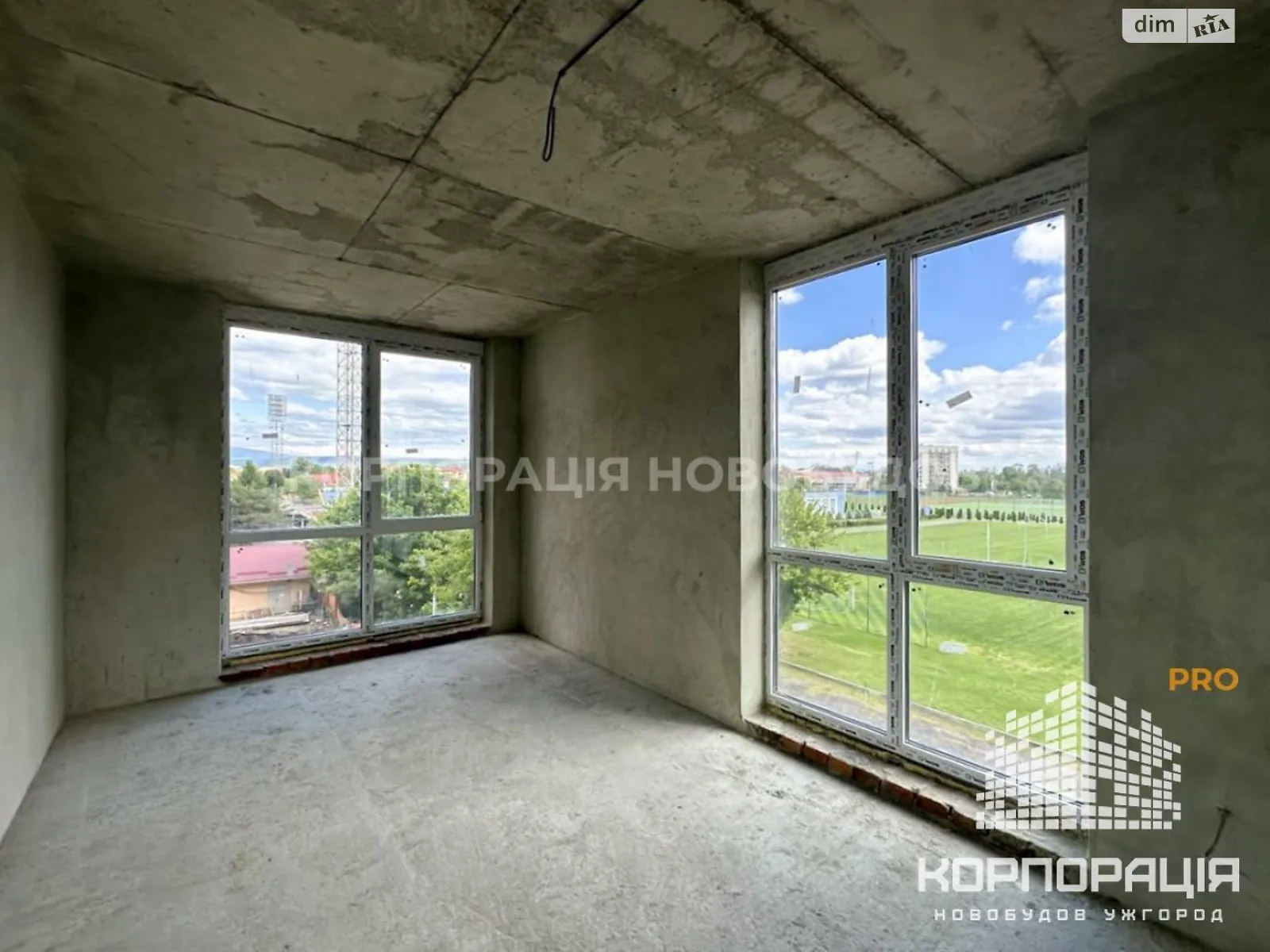 Продається 3-кімнатна квартира 81.6 кв. м у Ужгороді, вул. Гленца - фото 1