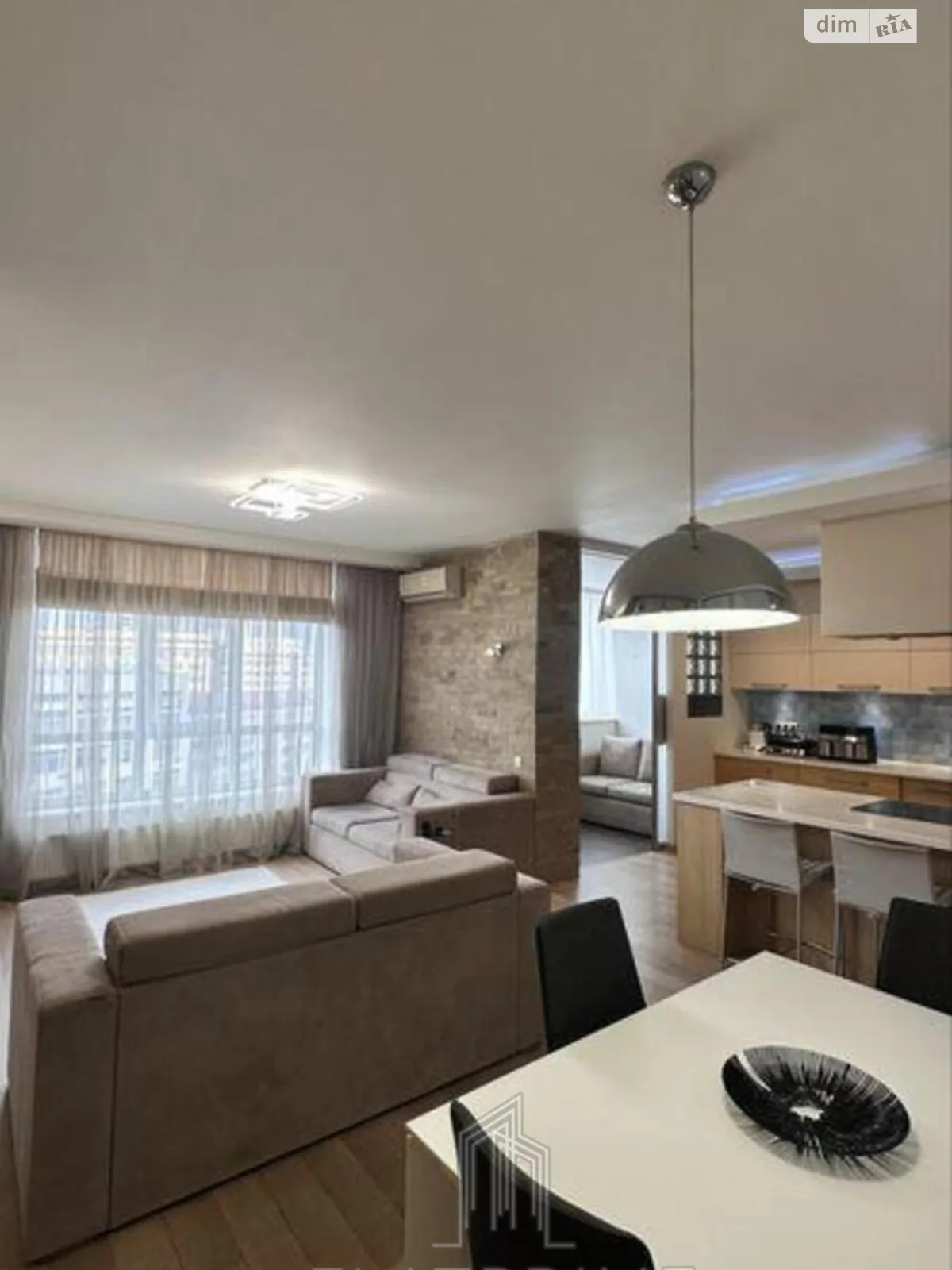 Продается 3-комнатная квартира 122 кв. м в Киеве, ул. Лобановского, 4Г - фото 1