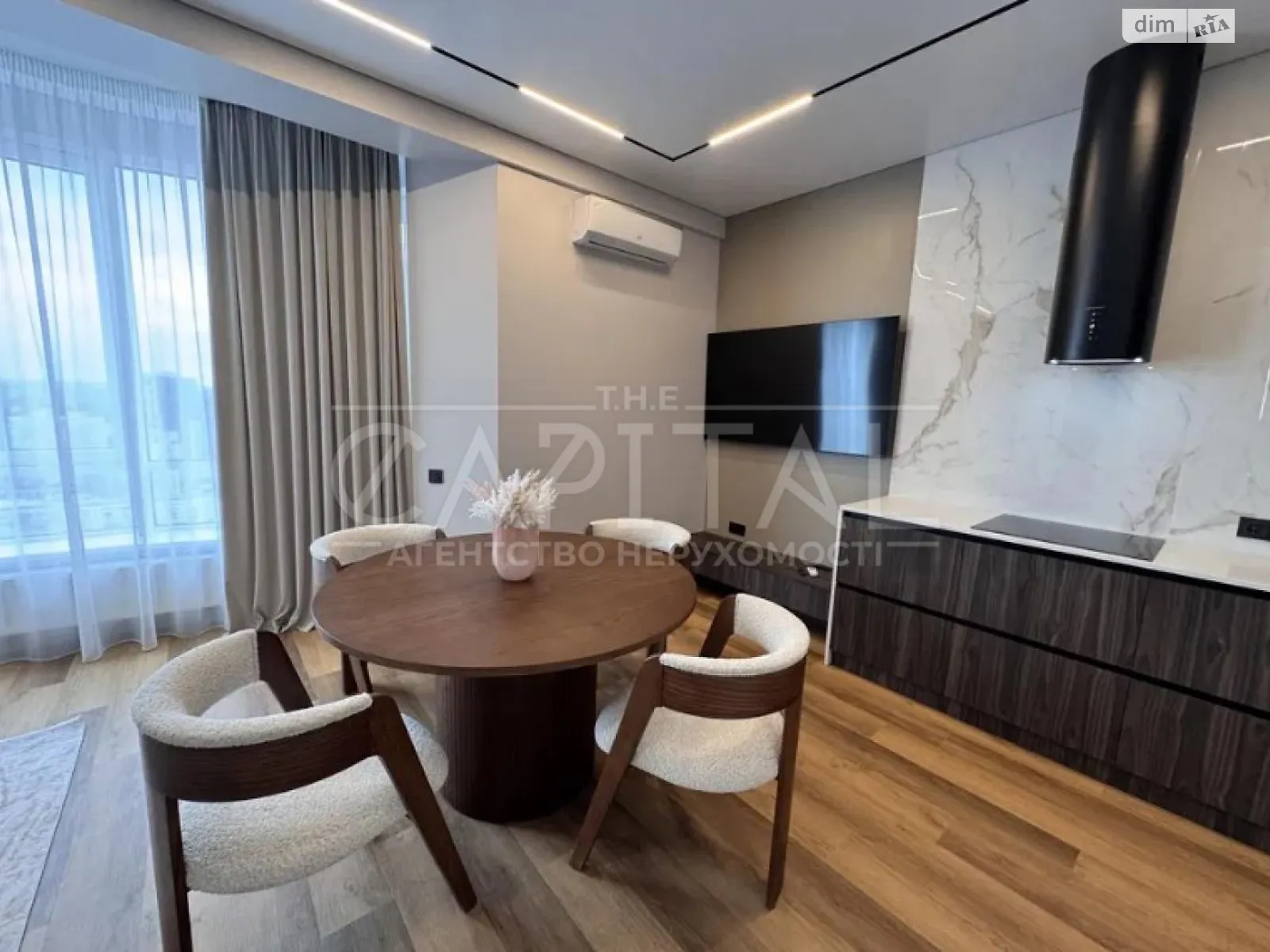 Продается 1-комнатная квартира 70 кв. м в Киеве, ул. Василия Тютюнника, 37/1 - фото 1