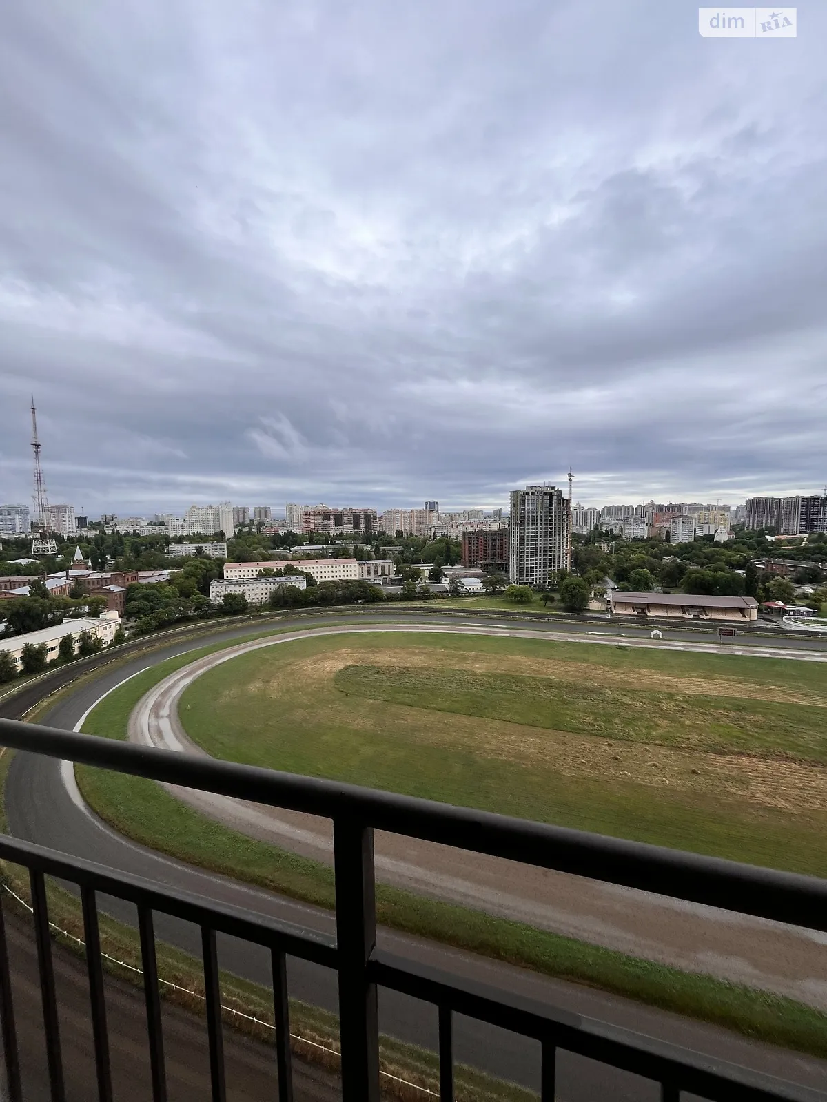 Продается 2-комнатная квартира 70 кв. м в Одессе, ул. Краснова, 1А - фото 1