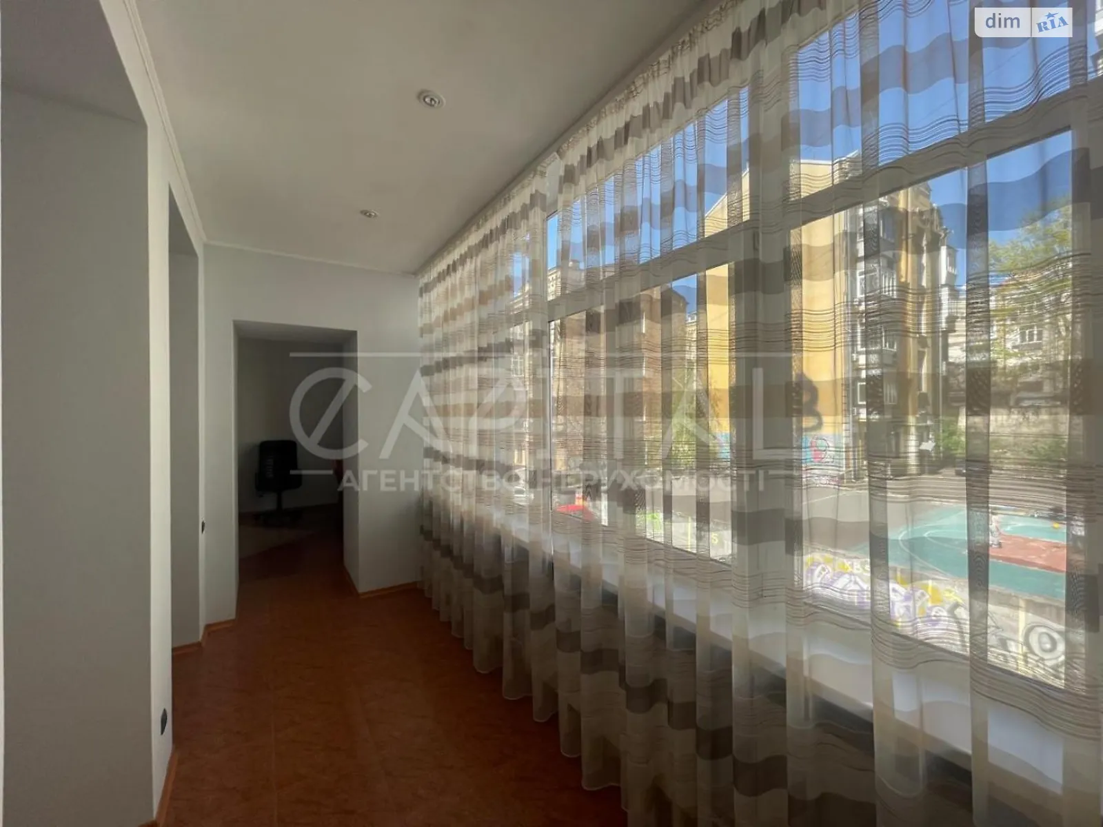Продається 5-кімнатна квартира 225 кв. м у Києві, вул. Саксаганського, 28 - фото 1