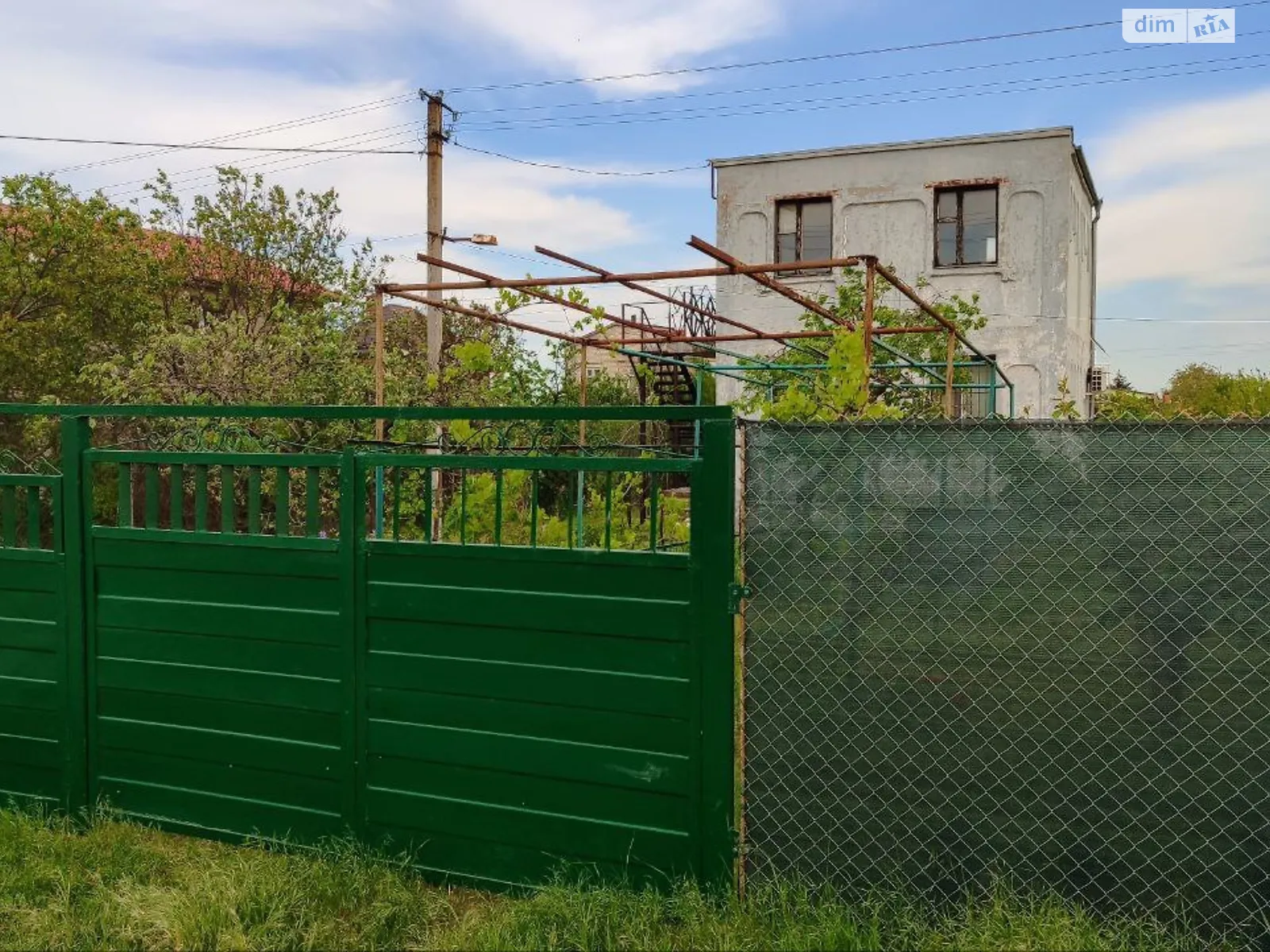 Продается дом на 2 этажа 120 кв. м с гаражом, цена: 19800 $ - фото 1