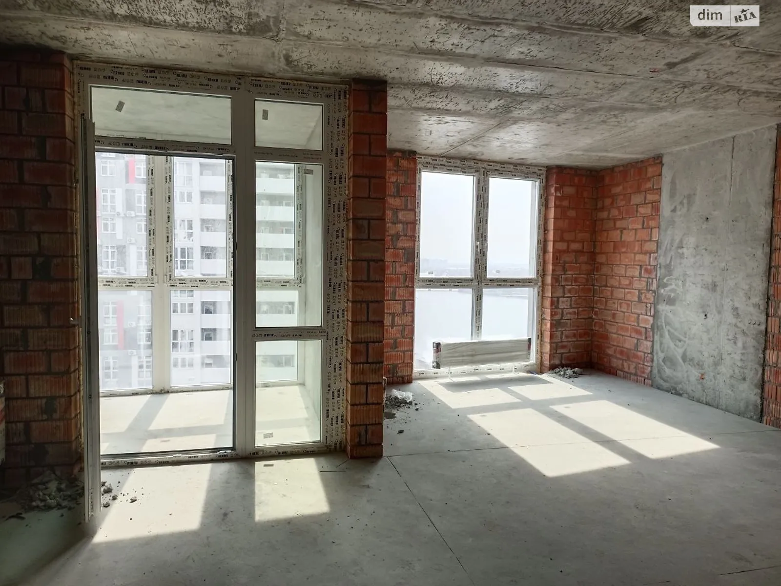 Продается 1-комнатная квартира 63.5 кв. м в Киеве, ул. Никольско-Слободская, 15 - фото 1